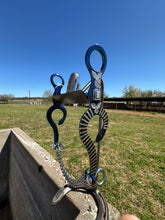 Load image into Gallery viewer, Snake shank Half Breed Bit