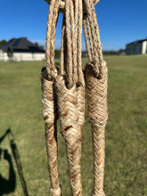 Load image into Gallery viewer, Quirt Rawhide