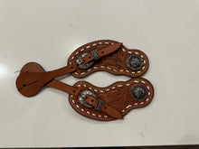 Load image into Gallery viewer, Buckstitch Concho Spur Straps