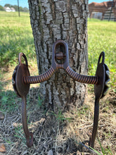 Load image into Gallery viewer, Floral Greca Silver Bit
