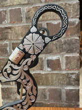 Load image into Gallery viewer, El Bonito Bit w/ copper criquet
